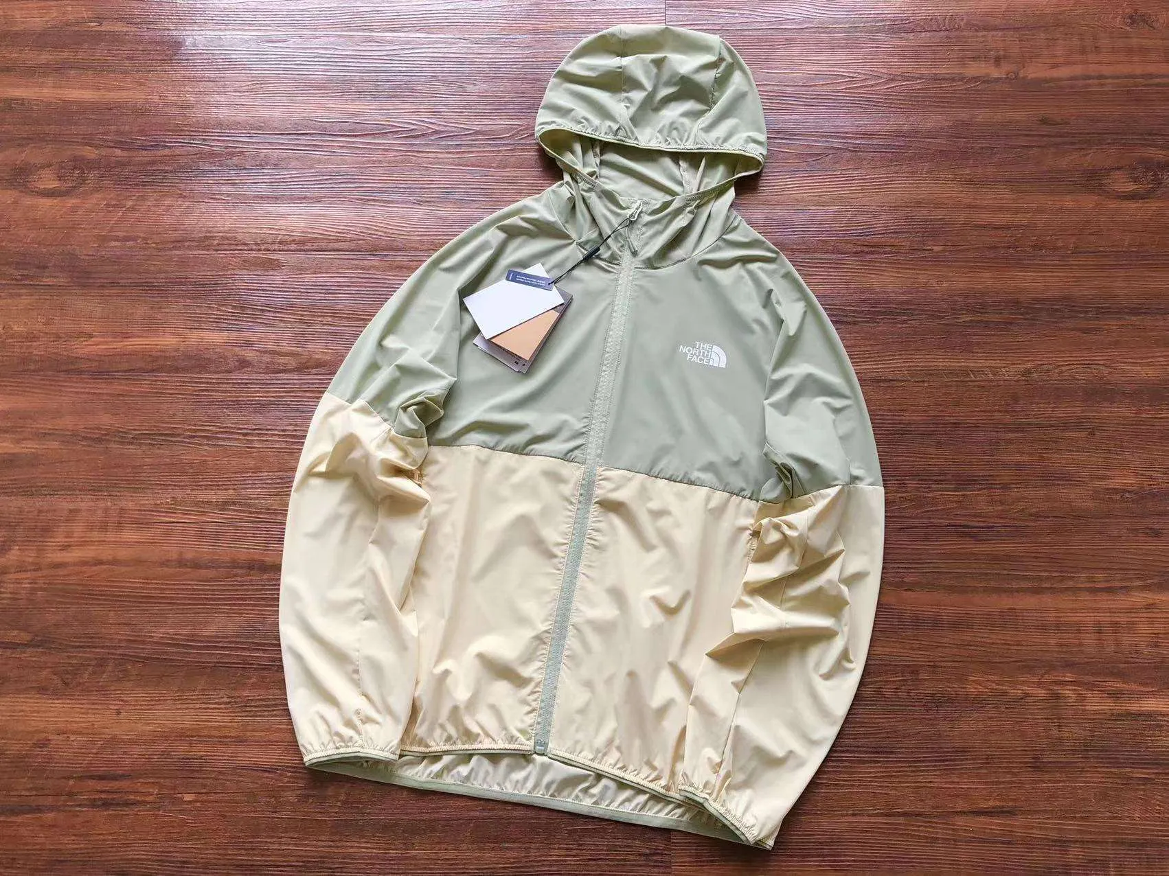 Cortavientos TNF (2 Colores) 782630