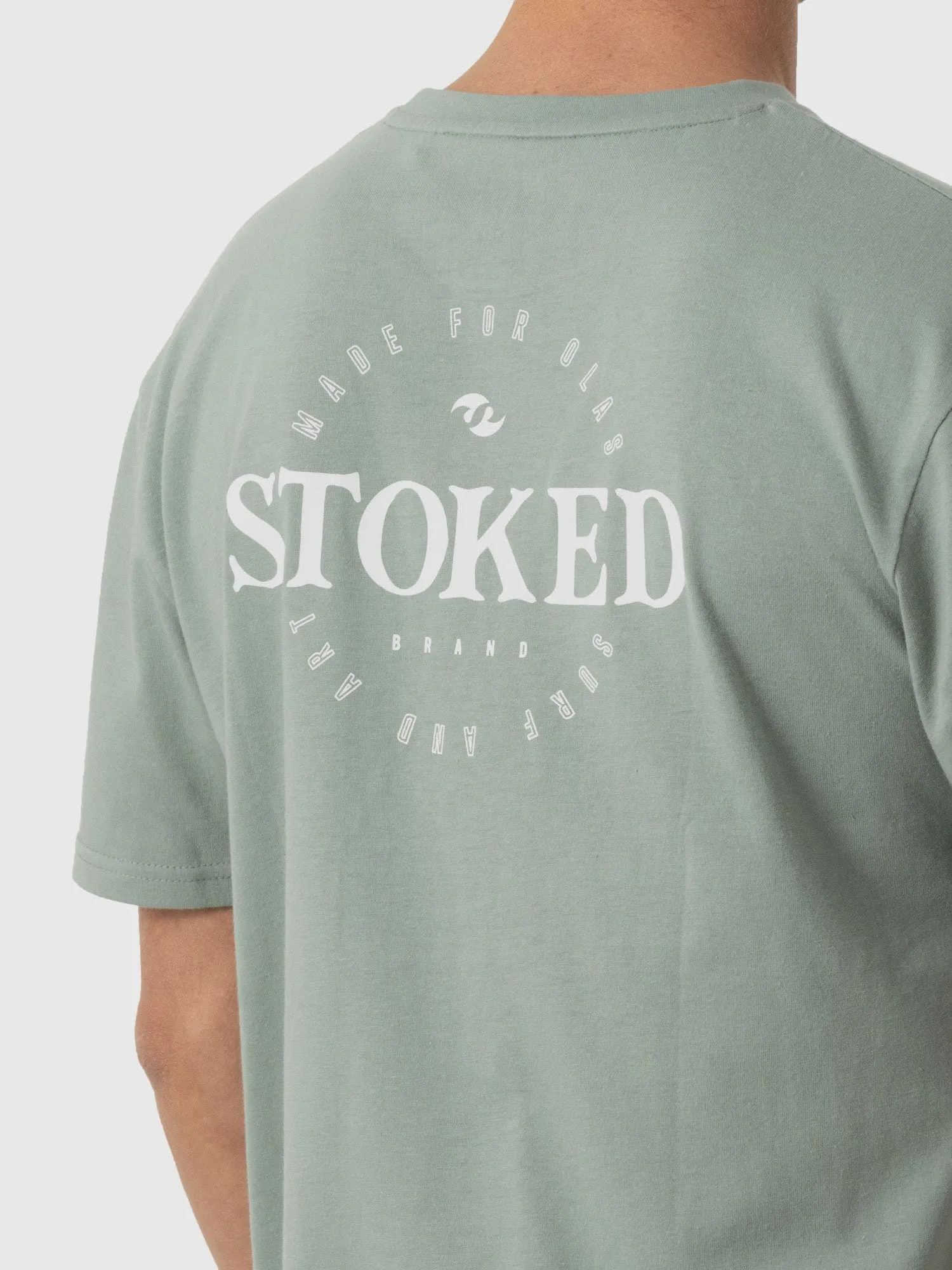 STOKED Polera Stoked Logo Reciclada Hombre Verde