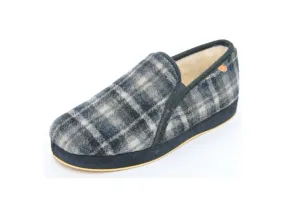 ZAPATILLA DE CASA CERRADA 65310 LA CADENA EN COLOR NEGRO-GRIS